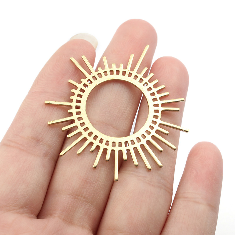 Ethnic Fashion Jewellery - 5pcs/lot Raw Brass Sun Burst Charms
